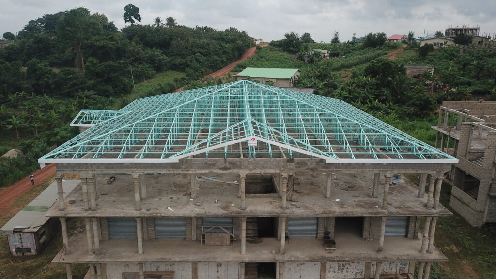 building roof trusses, steel framing with trusses